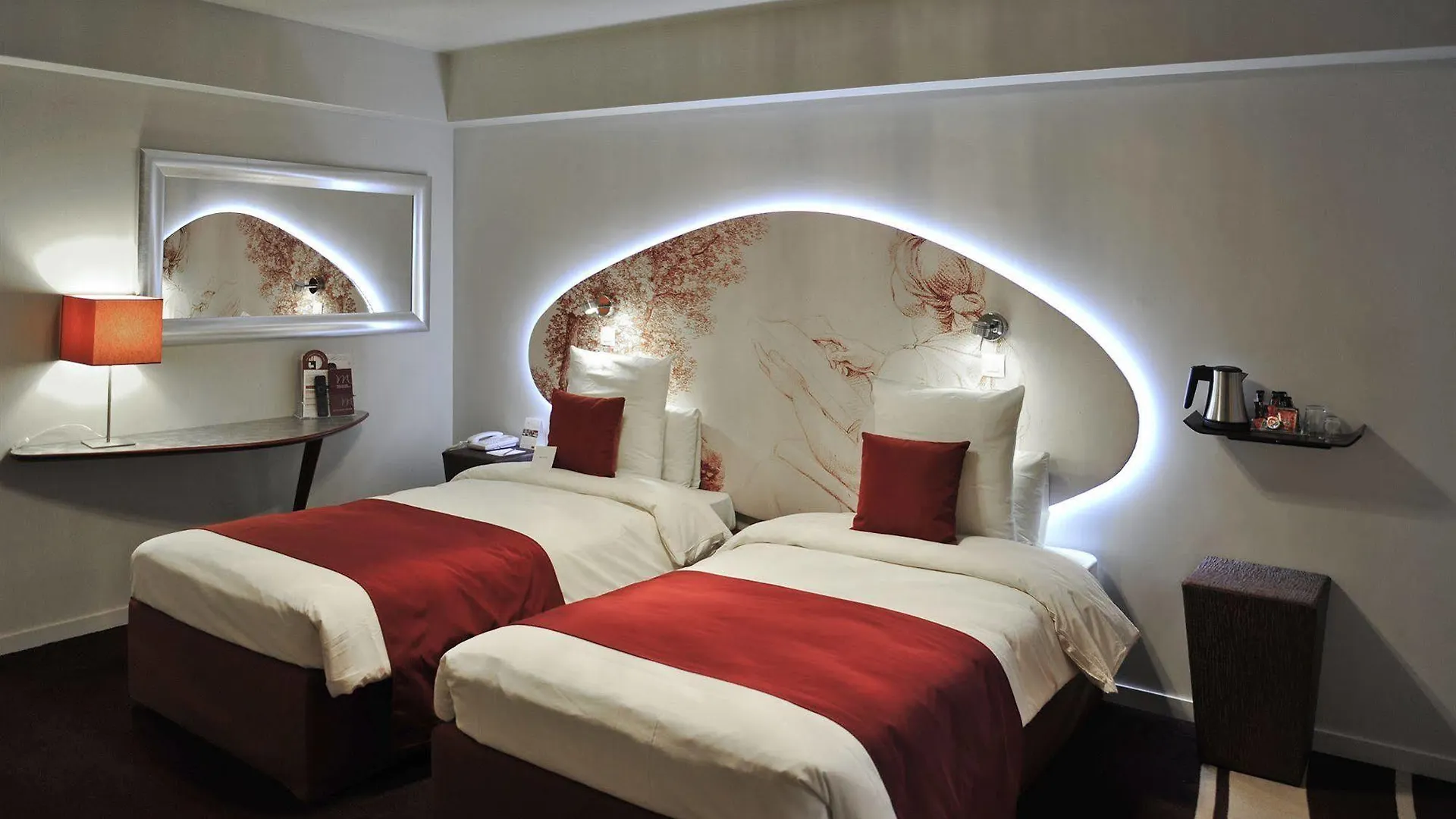 Mercure Paris Bastille Marais 4*,