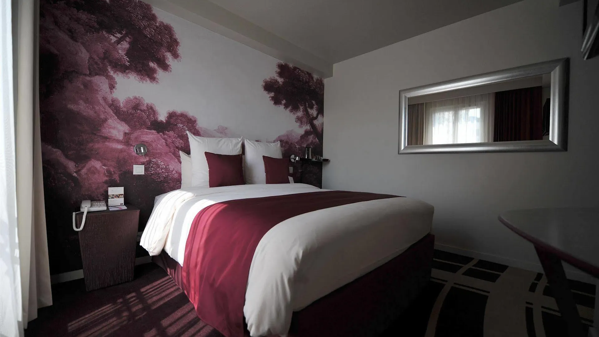 Mercure Paris Bastille Marais 4*,